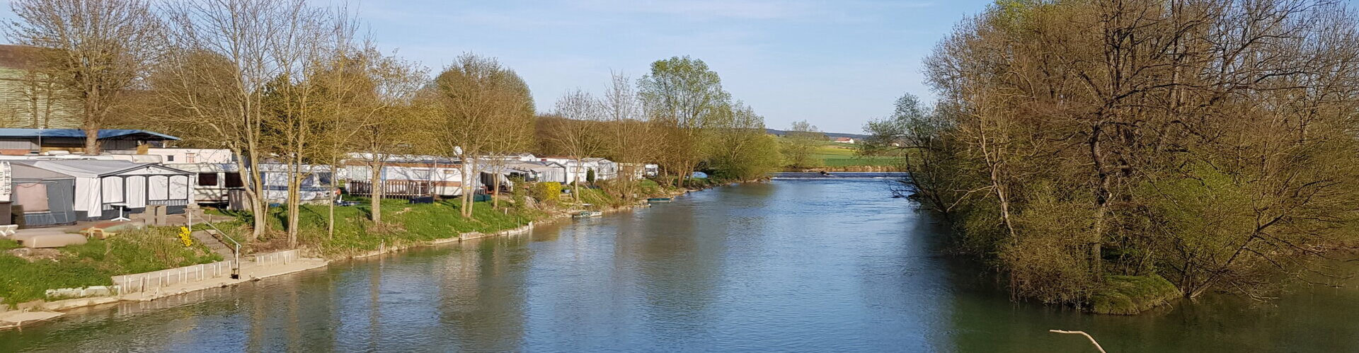 Camping “ LES ILYS HAUTS ** ” à Consenvoye